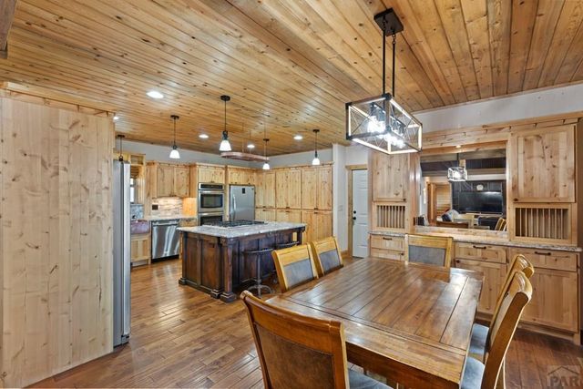 111 Blue Spruce Dr, Divide, CO 80814