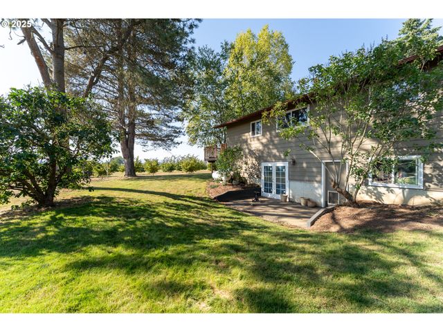 24730 Sw TILE FLAT Rd, Hillsboro, OR 97123