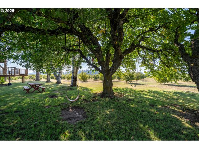 24730 Sw TILE FLAT Rd, Hillsboro, OR 97123