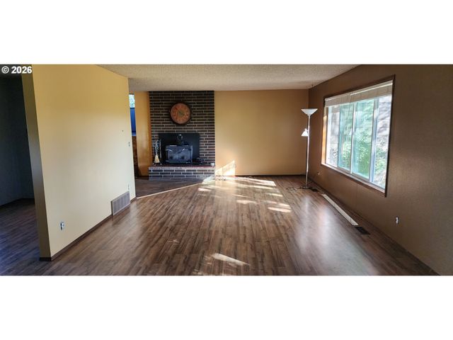 24730 Sw TILE FLAT Rd, Hillsboro, OR 97123