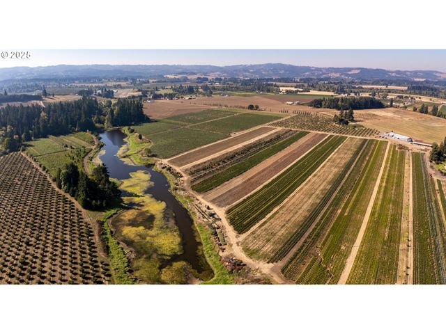 24730 Sw TILE FLAT Rd, Hillsboro, OR 97123