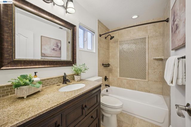 238 Delta Pl, Danville, CA 94526