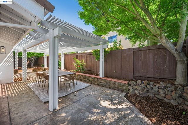 238 Delta Pl, Danville, CA 94526