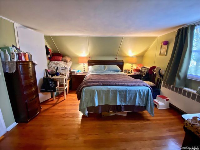 117 Blydenburg Avenue, Smithtown, NY 11787