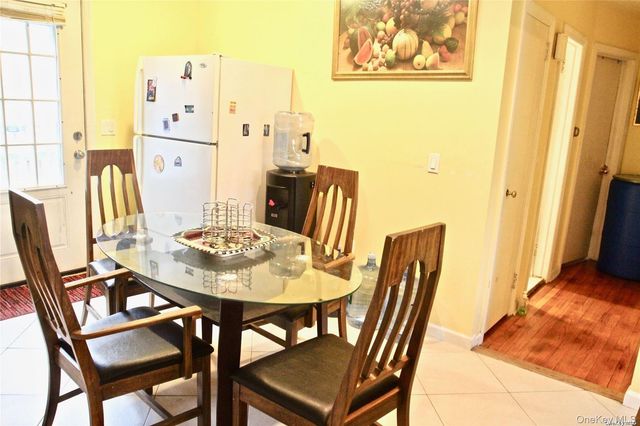 117 Blydenburg Avenue, Smithtown, NY 11787