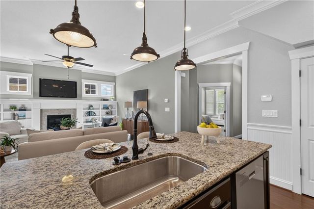 1153 Edinburgh PW, Chesapeake, VA 23322