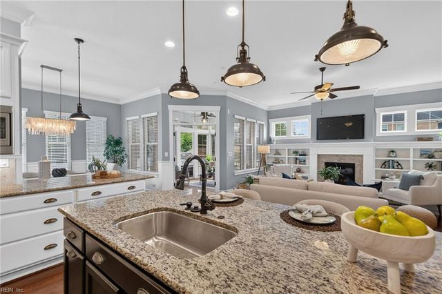 1153 Edinburgh PW, Chesapeake, VA 23322