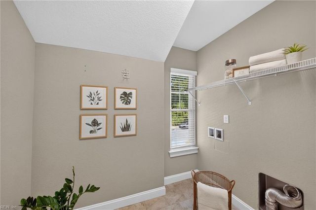 1153 Edinburgh PW, Chesapeake, VA 23322