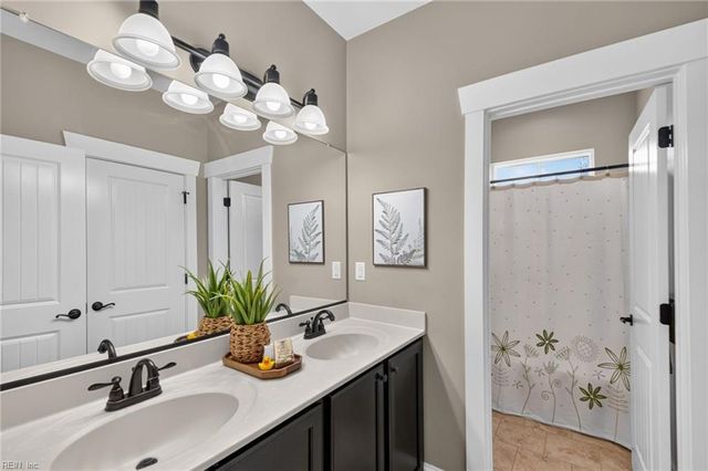 1153 Edinburgh PW, Chesapeake, VA 23322