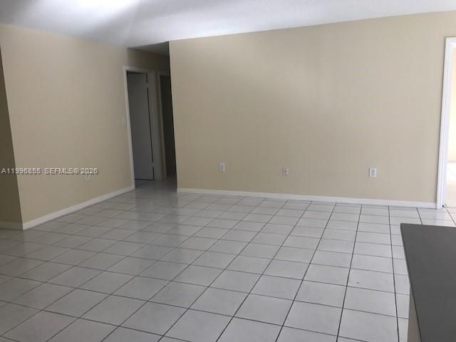 19712 NW 82nd Pl, Hialeah, FL 33015