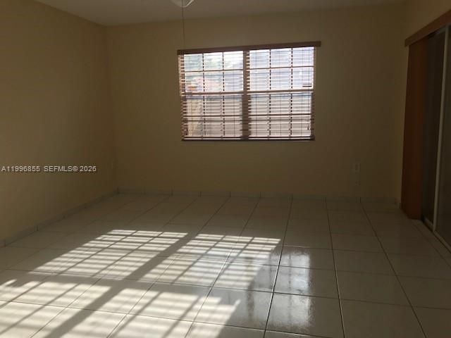 19712 NW 82nd Pl, Hialeah, FL 33015