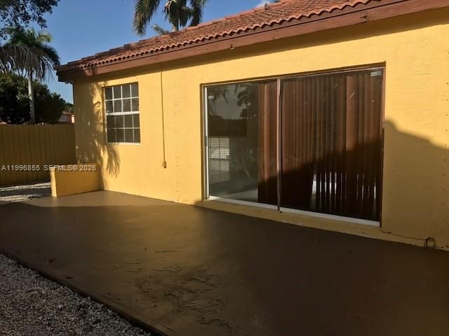 19712 NW 82nd Pl, Hialeah, FL 33015