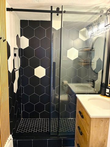 1105 Lexington Street 6-4, Waltham, MA 02452