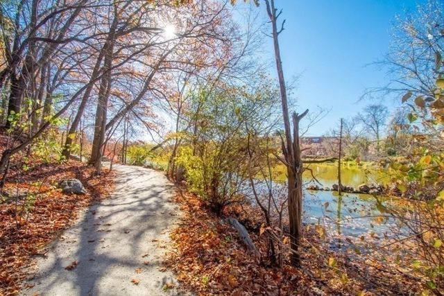 1105 Lexington Street 6-4, Waltham, MA 02452