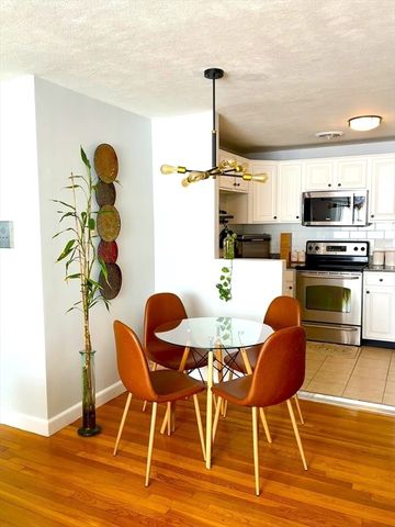 1105 Lexington Street 6-4, Waltham, MA 02452