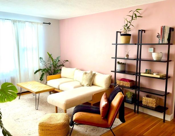 1105 Lexington Street 6-4, Waltham, MA 02452