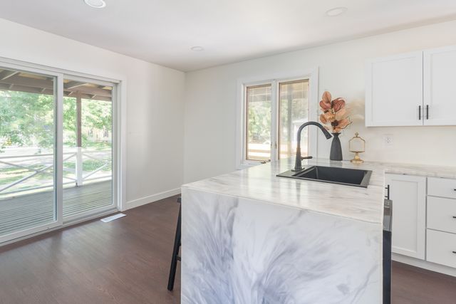 1110 5th Street, Mendota, IL 61342