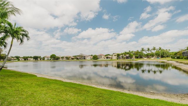 8225 Viale Matera, Lake Worth, FL 33467
