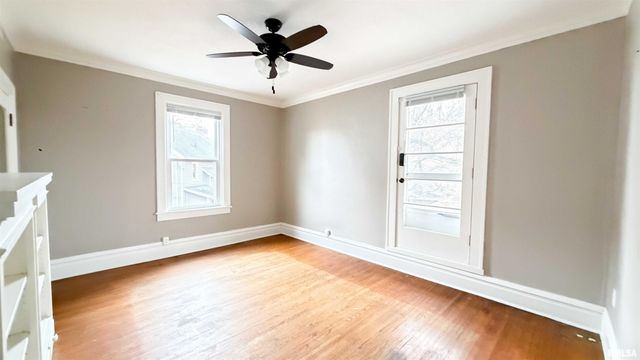 1011 N FARMINGTON Road, Peoria, IL 61606