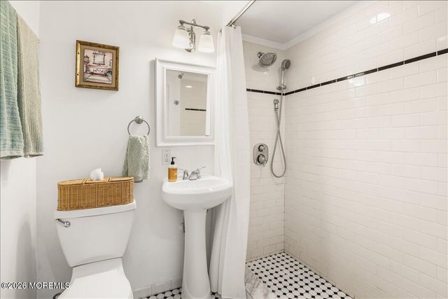 201 Green Tree Road, Brick, NJ 08724