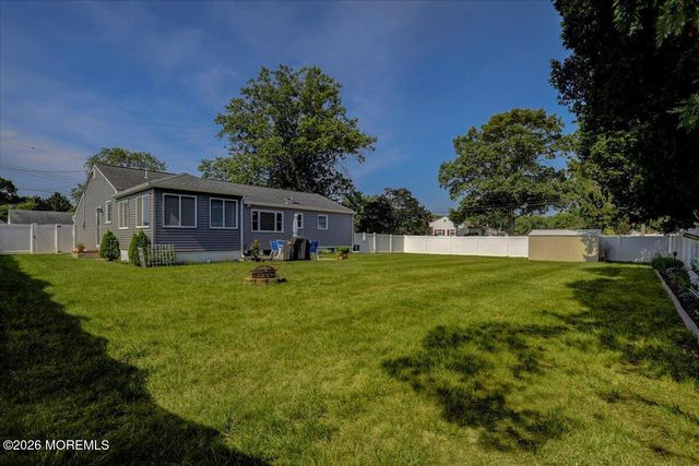 201 Green Tree Road, Brick, NJ 08724