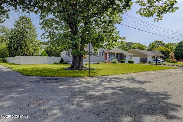201 Green Tree Road, Brick, NJ 08724