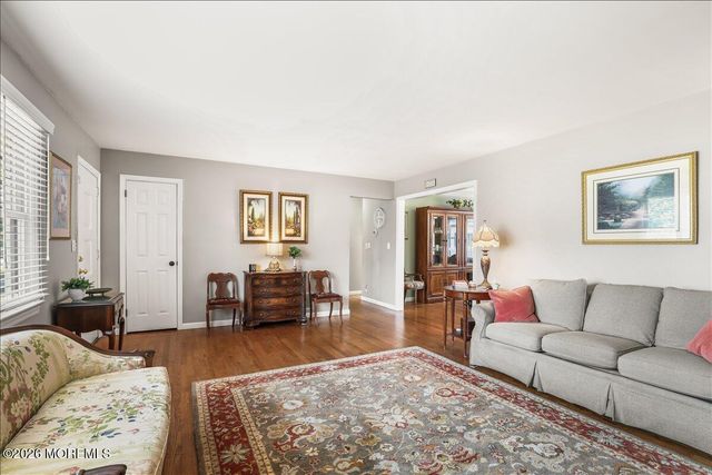 201 Green Tree Road, Brick, NJ 08724