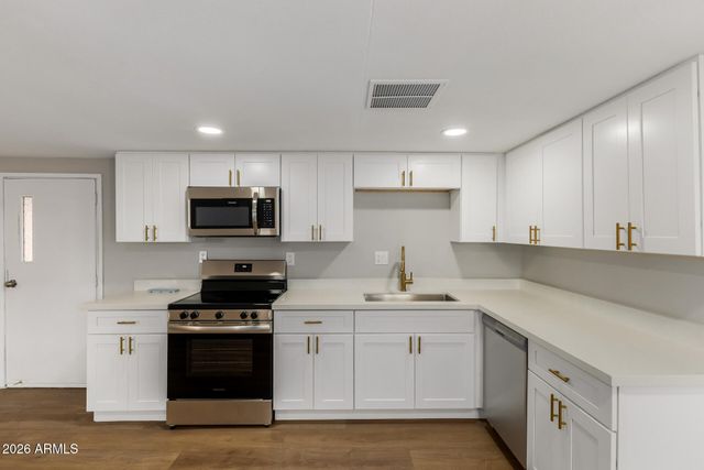 15431 N 16TH Drive, Phoenix, AZ 85023