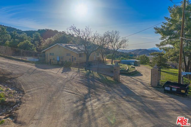 35315 Glenwall Street, Agua Dulce, CA 91390