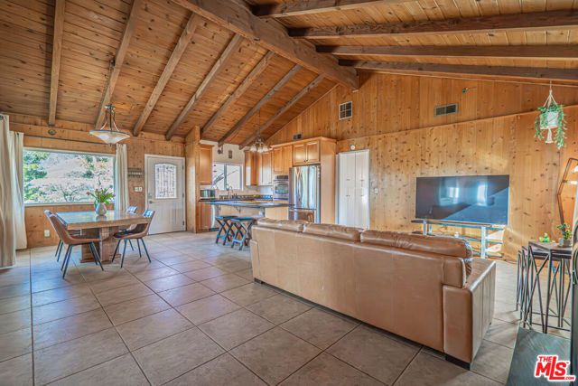 35315 Glenwall Street, Agua Dulce, CA 91390