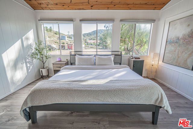 35315 Glenwall Street, Agua Dulce, CA 91390