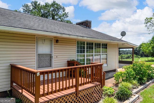 6091 Stone Bridge Road, Carnesville, GA 30521