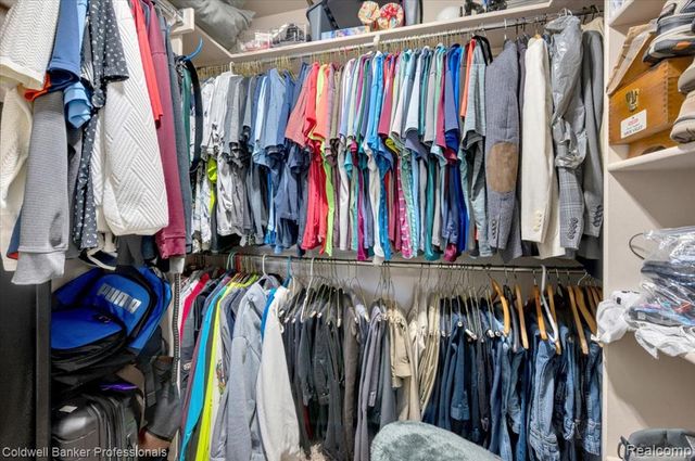 3803 Wedgewood Drive, Lapeer, MI 48446