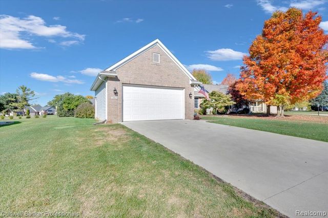 3803 Wedgewood Drive, Lapeer, MI 48446
