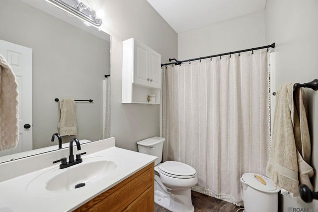 10653 Ray Dr, Denham Springs, LA 70706