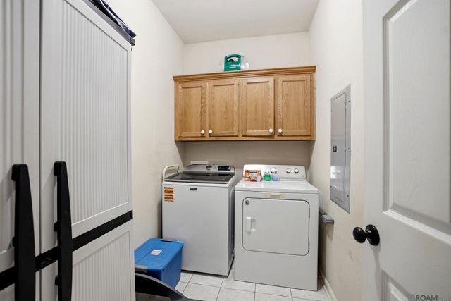 10653 Ray Dr, Denham Springs, LA 70706