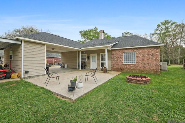 10653 Ray Dr, Denham Springs, LA 70706