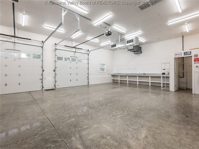 454 Chapman Drive, Milton, WV 25541