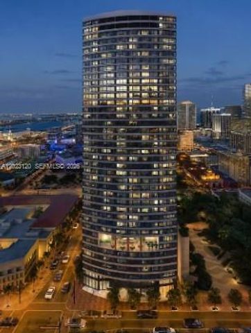 225 N Miami Ave 3204, Miami, FL 33128