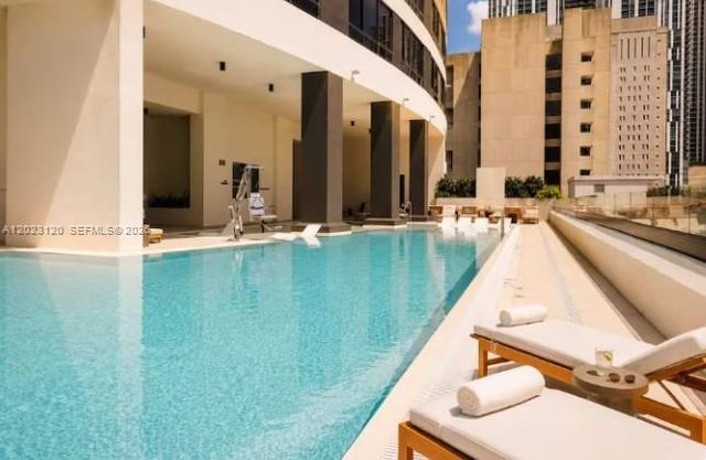 225 N Miami Ave 3204, Miami, FL 33128