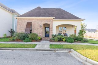 111 Catamaran Drive, Youngsville, LA 70592