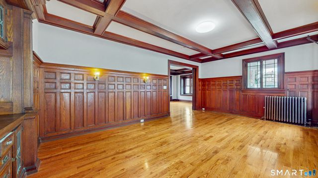 28 Merriman Street, Bristol, CT 06010