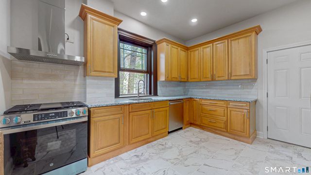28 Merriman Street, Bristol, CT 06010
