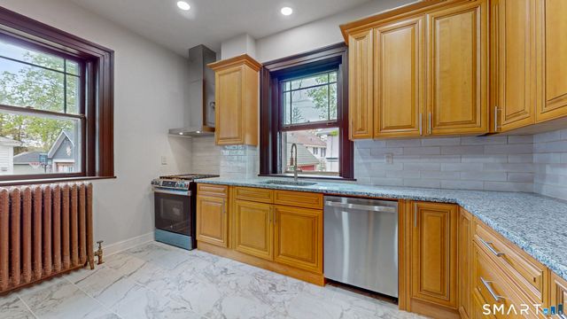 28 Merriman Street, Bristol, CT 06010