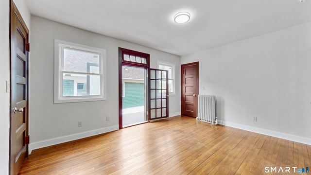28 Merriman Street, Bristol, CT 06010