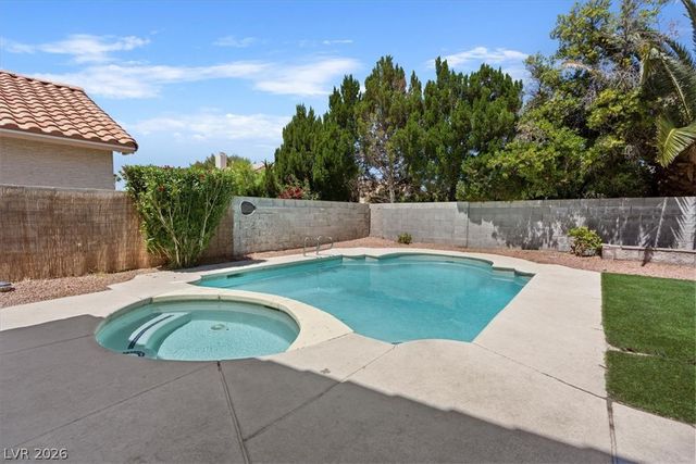 1950 Nuevo Road, Henderson, NV 89014