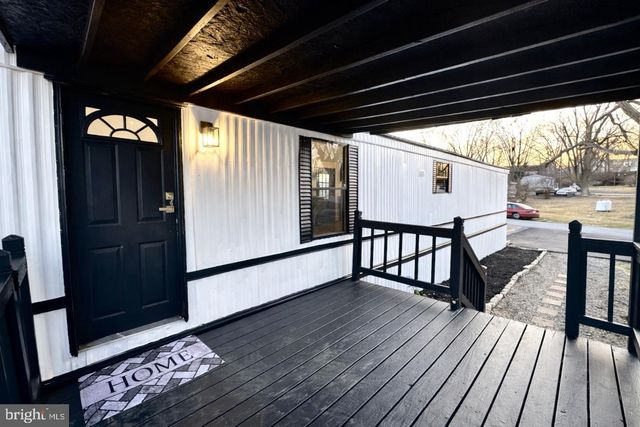 95 HAMILTON CT, Martinsburg, WV 25403