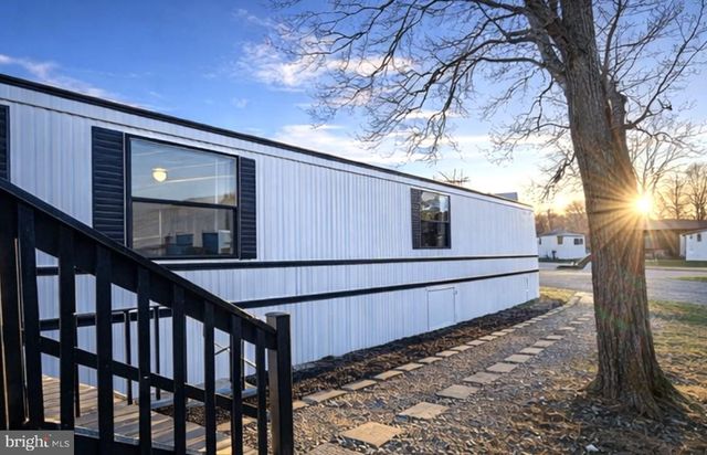 95 HAMILTON CT, Martinsburg, WV 25403