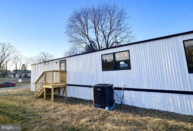 95 HAMILTON CT, Martinsburg, WV 25403