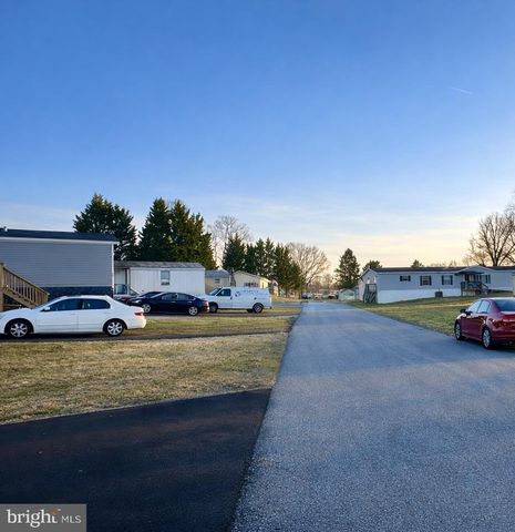 95 HAMILTON CT, Martinsburg, WV 25403